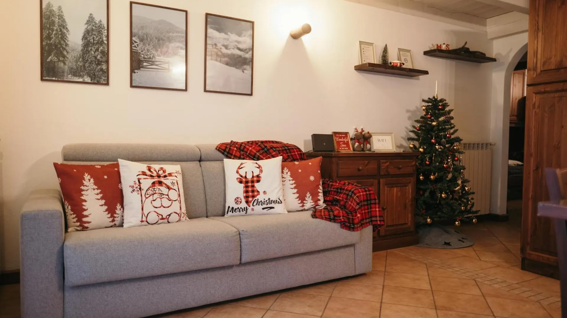 Appartamento A Ponte Di Legno Con Vista Sulle Alpi 0*,  Włochy